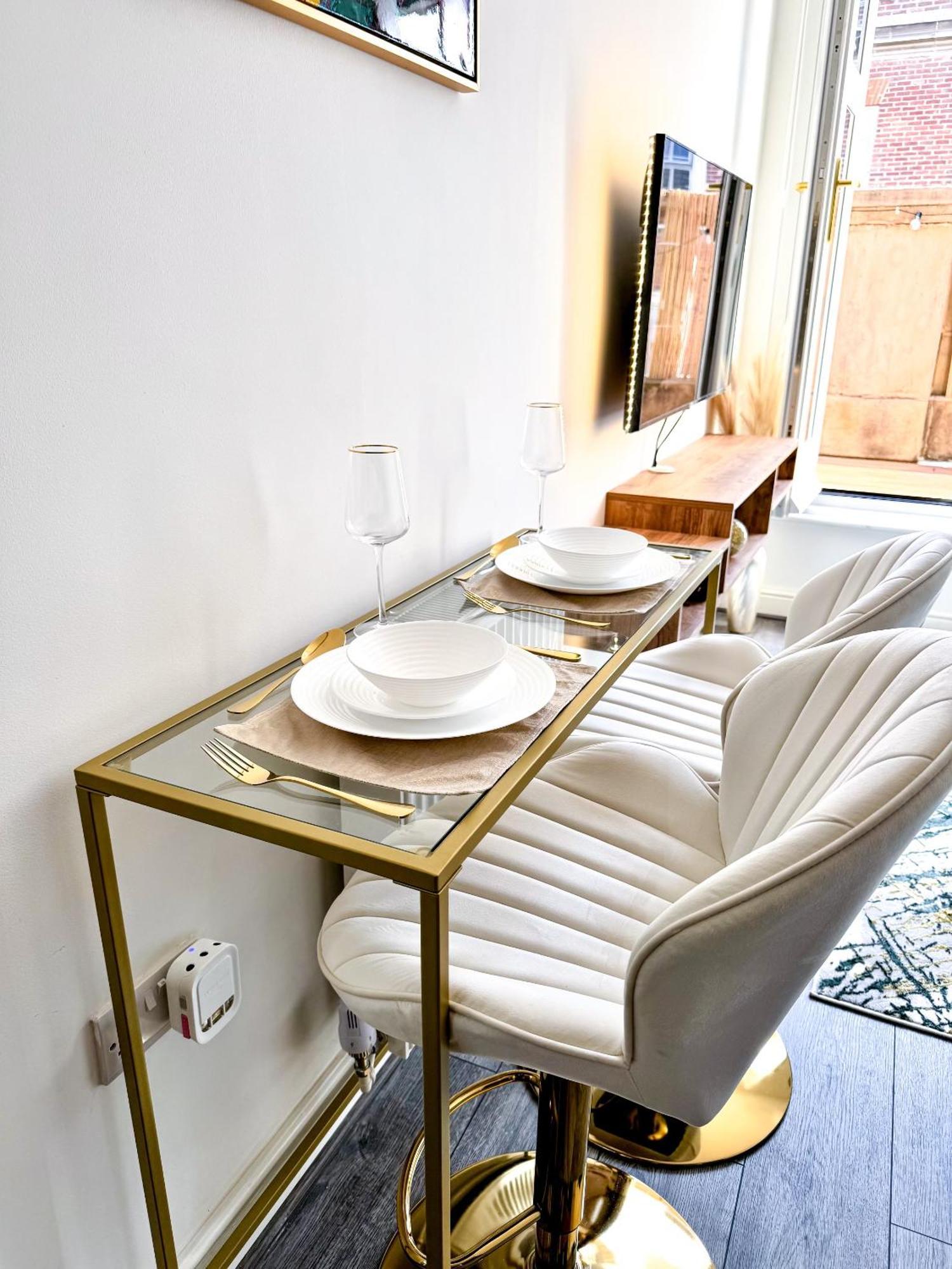 The Luxe Haven - Apartment Nottingham City Centre Екстериор снимка