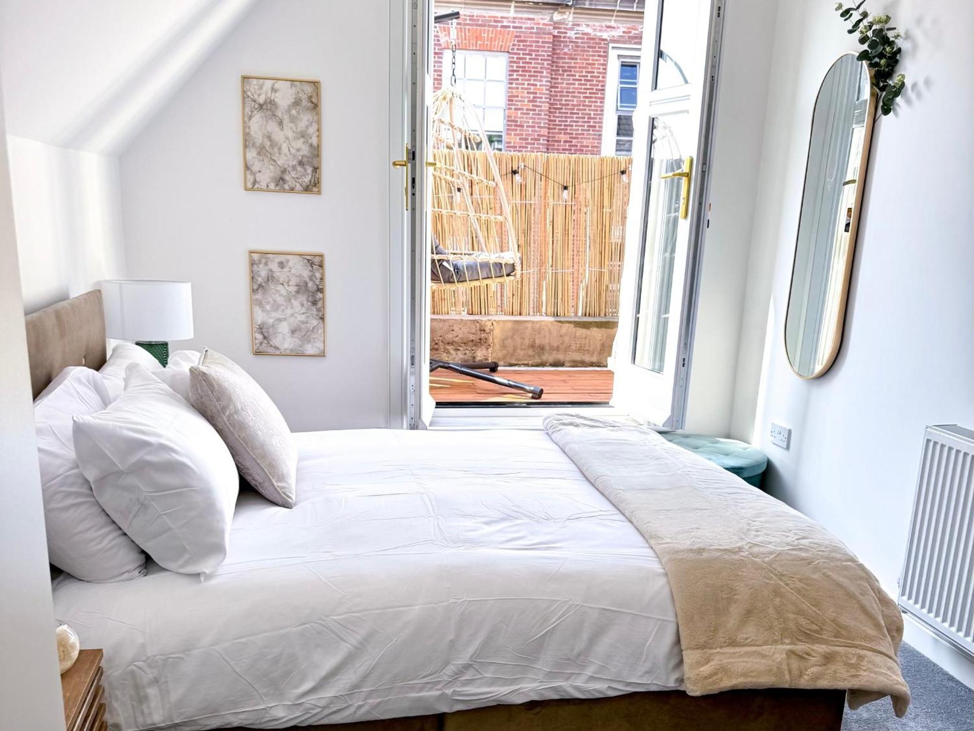 The Luxe Haven - Apartment Nottingham City Centre Екстериор снимка