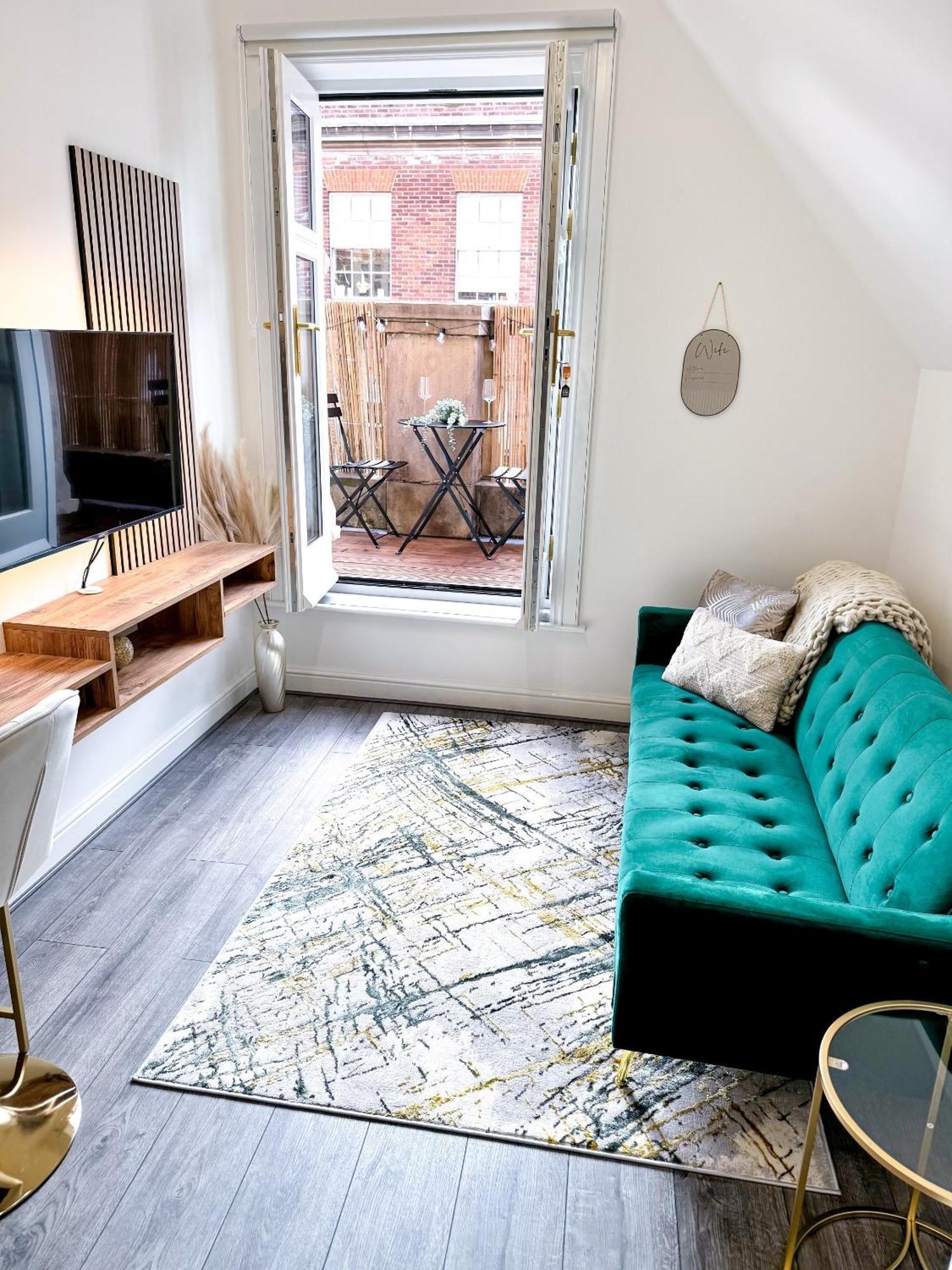 The Luxe Haven - Apartment Nottingham City Centre Екстериор снимка